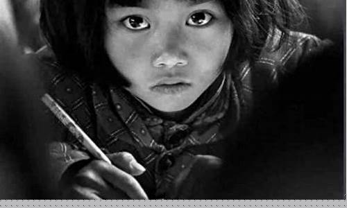 半张照片故事编写800字(半张照片编写故事范文)_https://www.023hushi.com_注册制深证A股_第1张